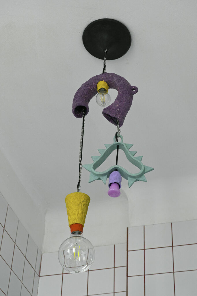"Chanka-Hanka" Mobile Ceiling Lamp in Stoneware and Metal — 6