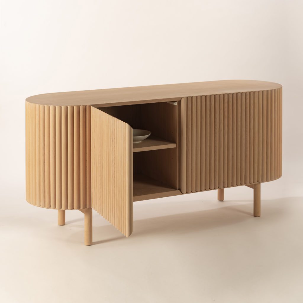 Rima credenza in wood and glass by Peca Mobiliario