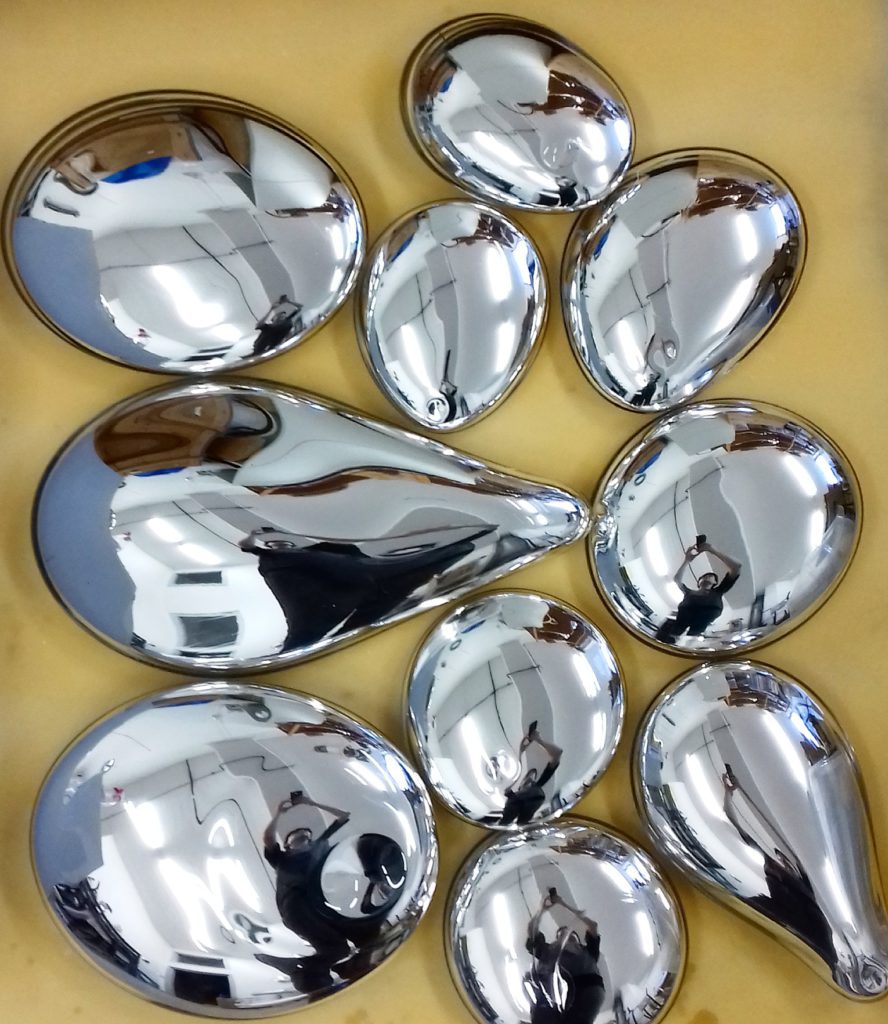 "Portal", Mirrors