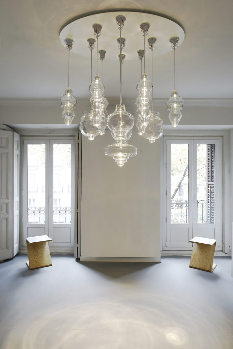 Rfc+10, suspended blown glass lamp