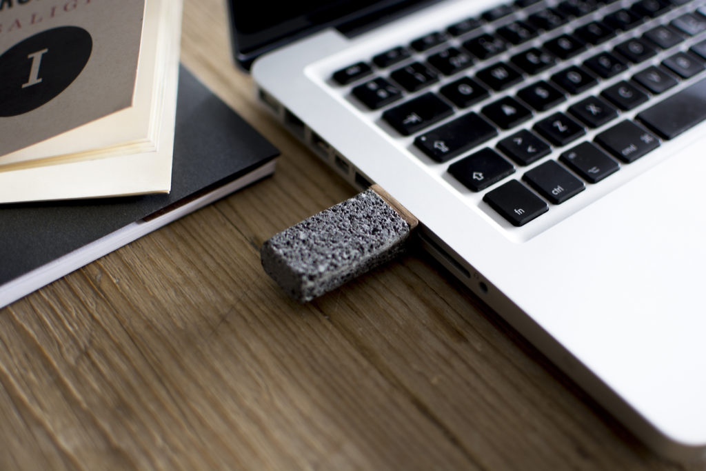 "Levedad" USB