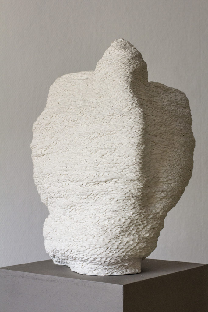 "Born naked" Porelain object