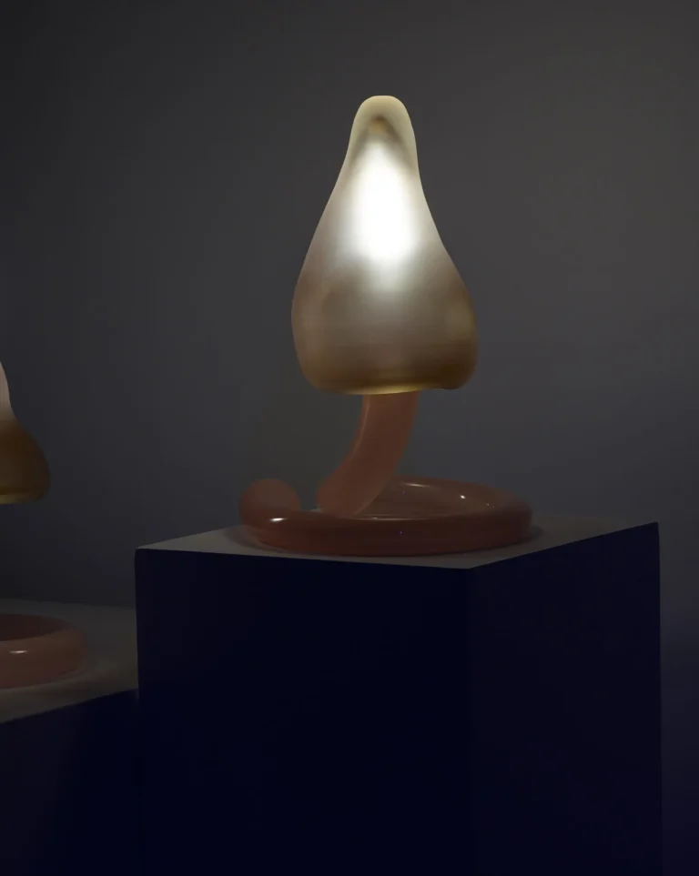 Sluren Table Lamp in Blown Glass — 3