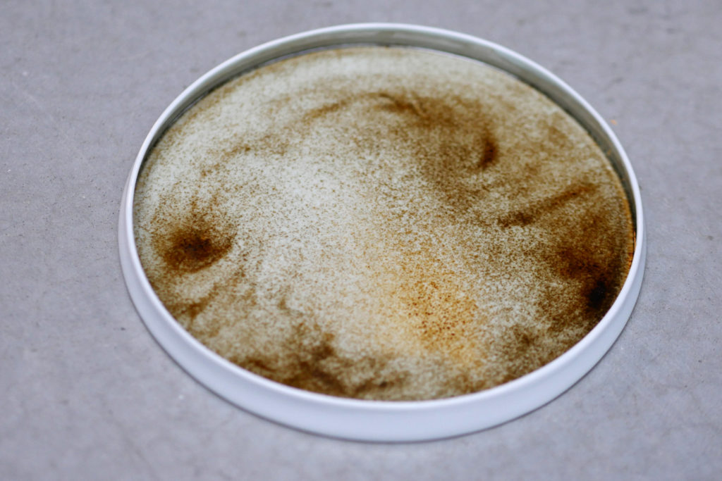 "ignorance Is Bliss" Round Plate — 11