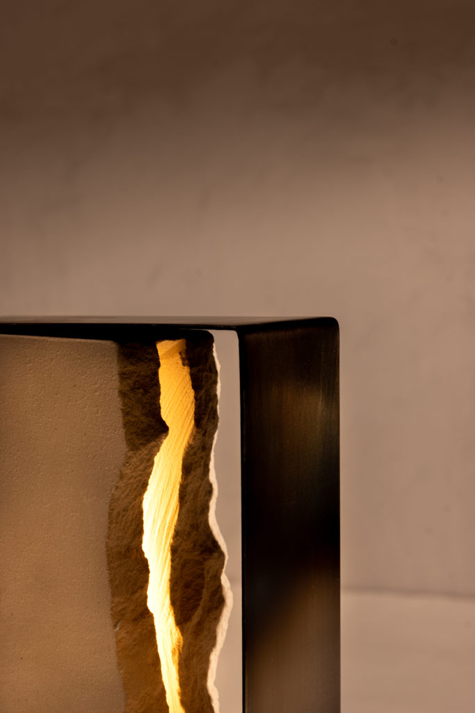 A Flanc de Falaise - Portrait Lamp — 2