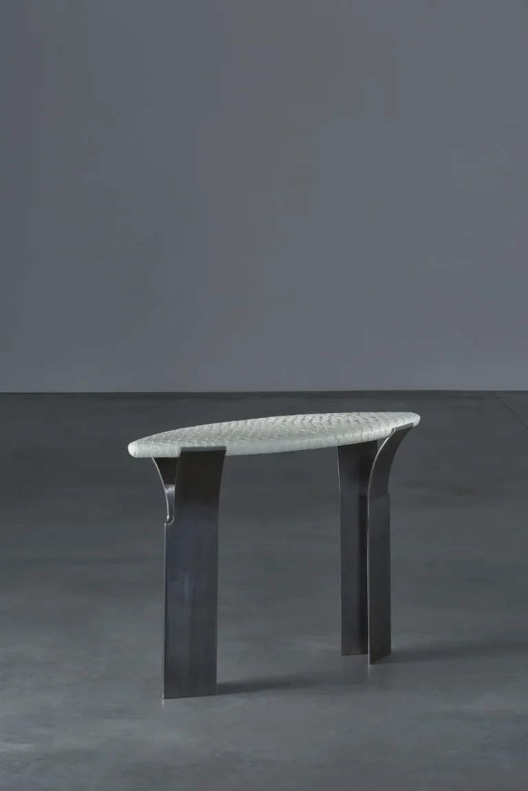 "arapaima" Console — 1