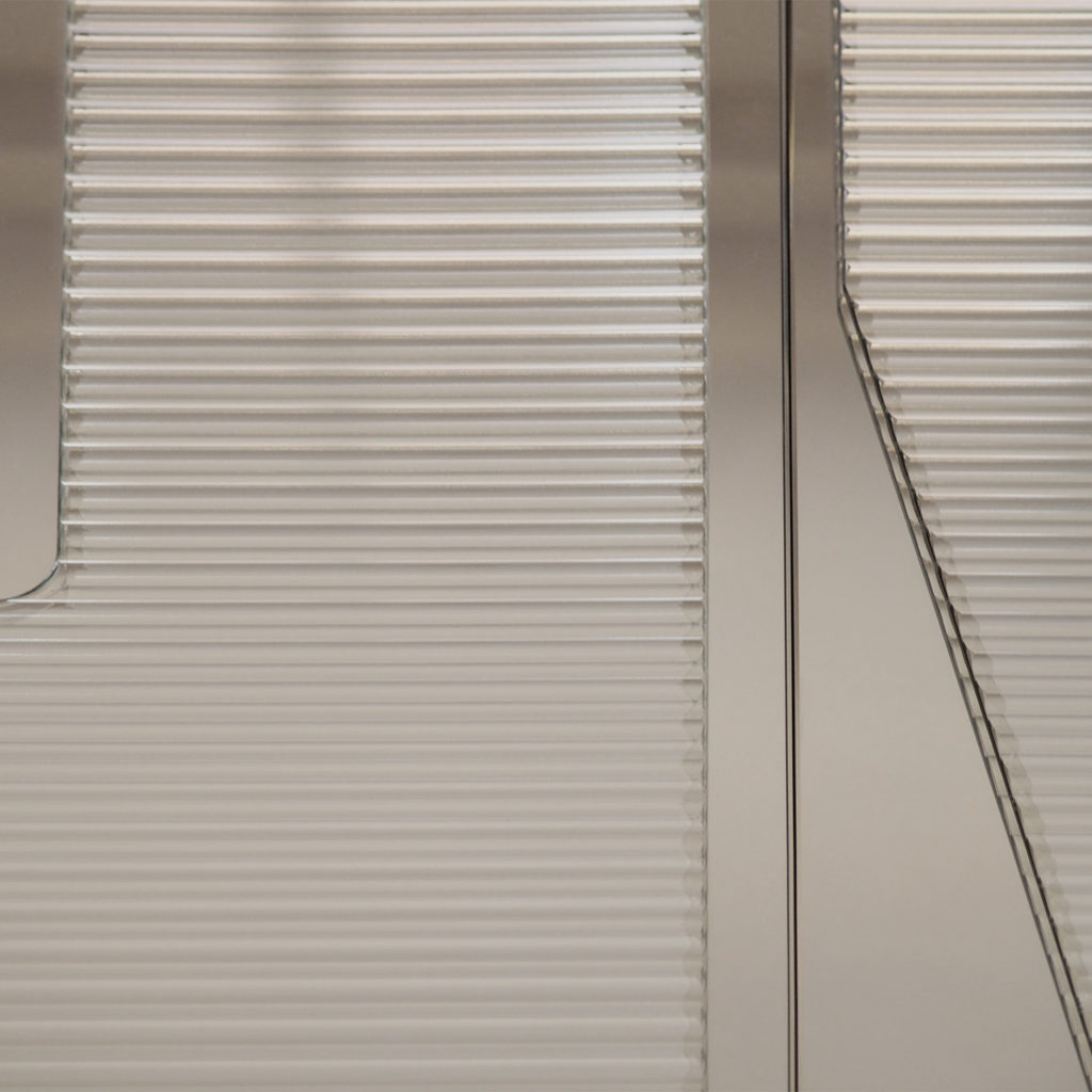PRISMA V1 wall mirror — 4