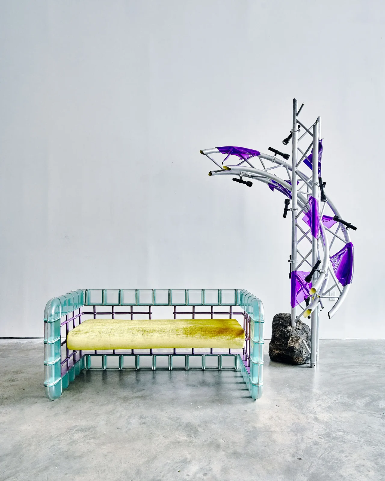 Distruss Floor Lamp — 6