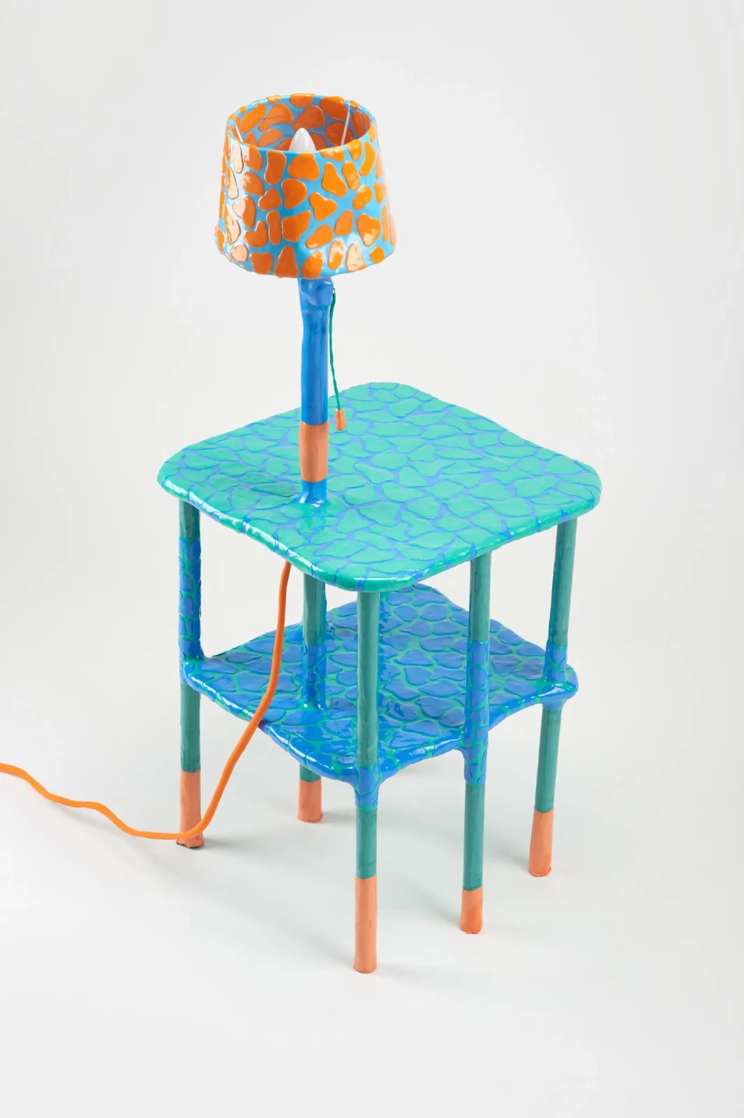 Night table made in 894 minutes — 3