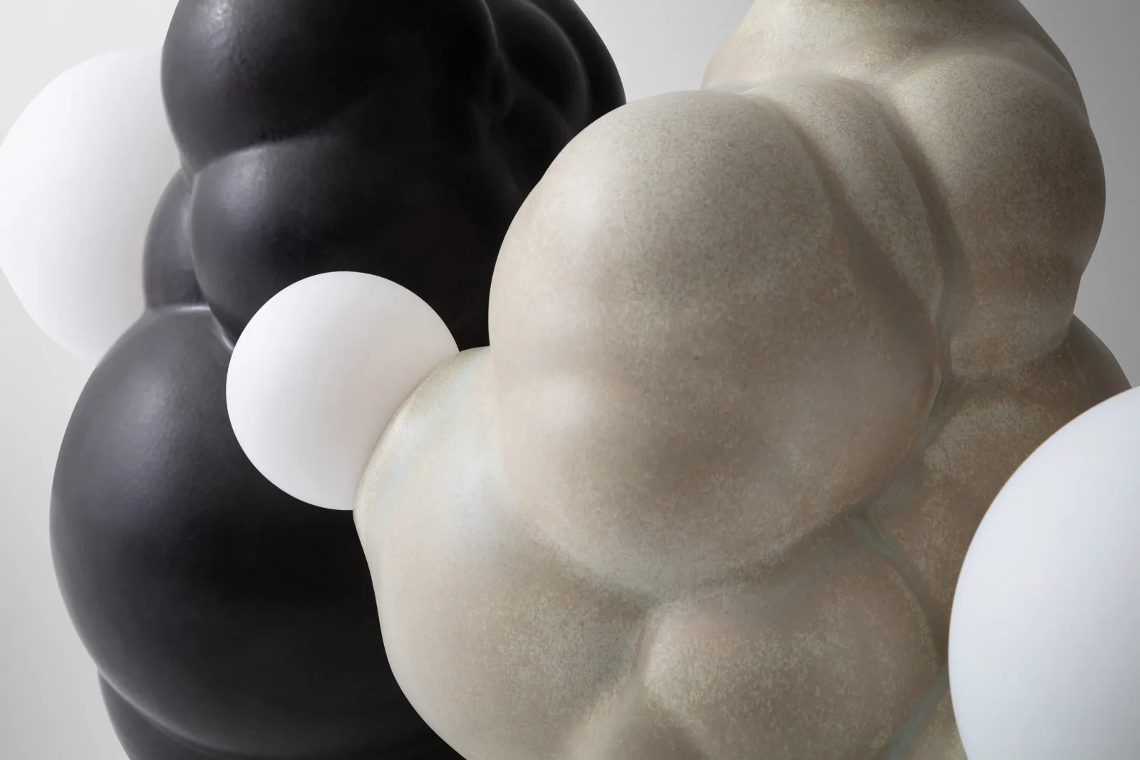 Botryoidal Table Lamp in Ceramic — 4
