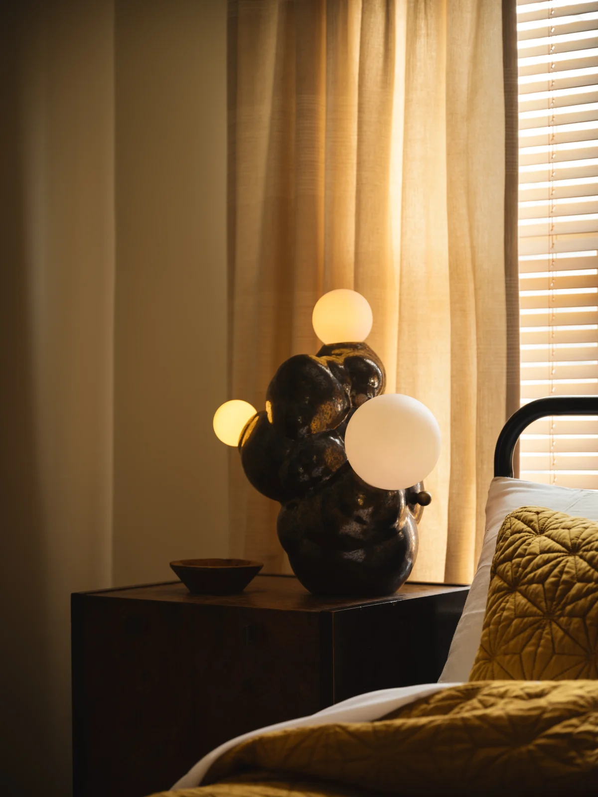 Botryoidal Table Lamp in Ceramic — 16