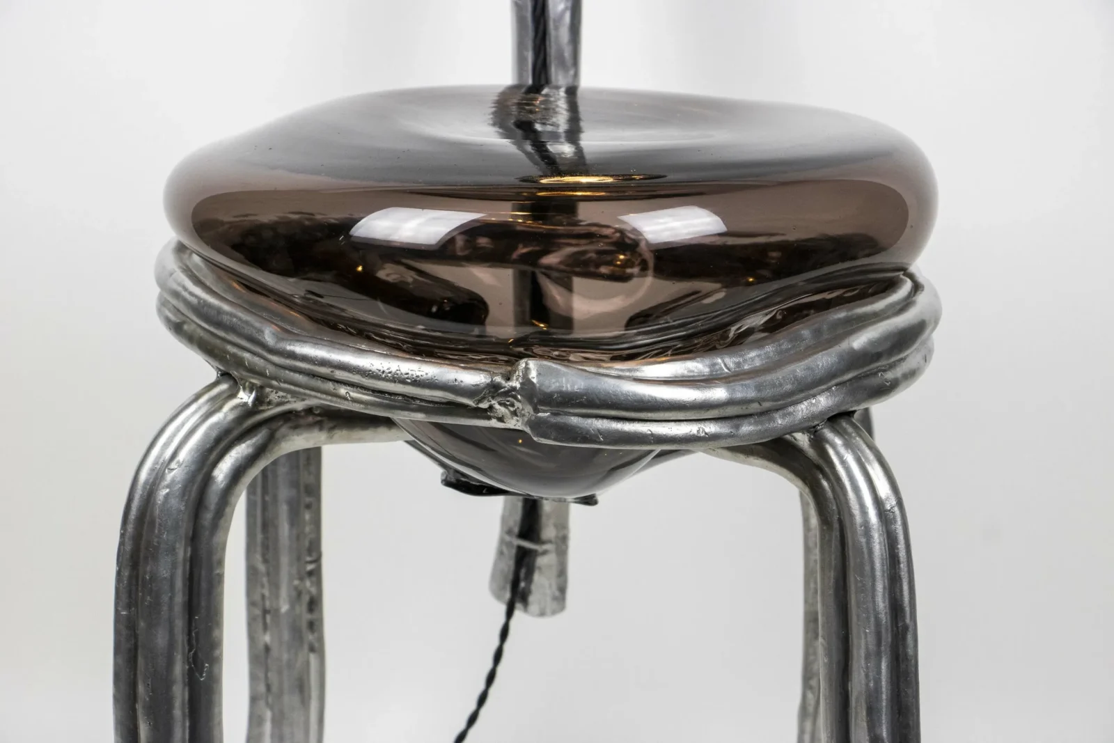 T-010 Table Lamp in Cast Aluminum and Mouth-blown Glass — 2