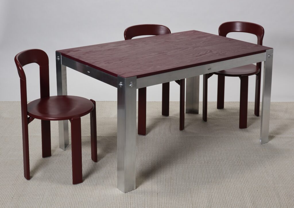 Split Table — 4