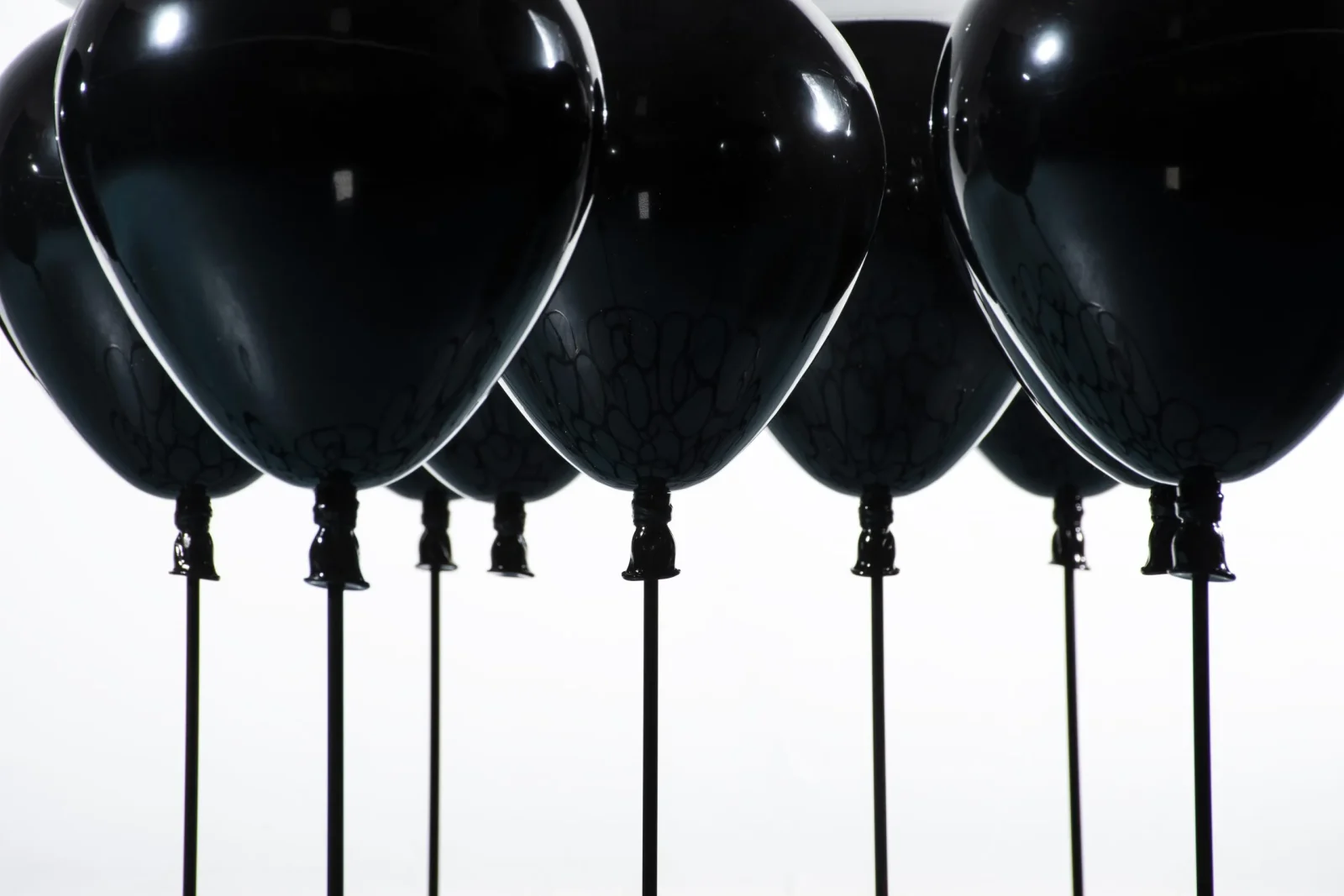 Up! Balloon Coffee Table, Black Edition — 3