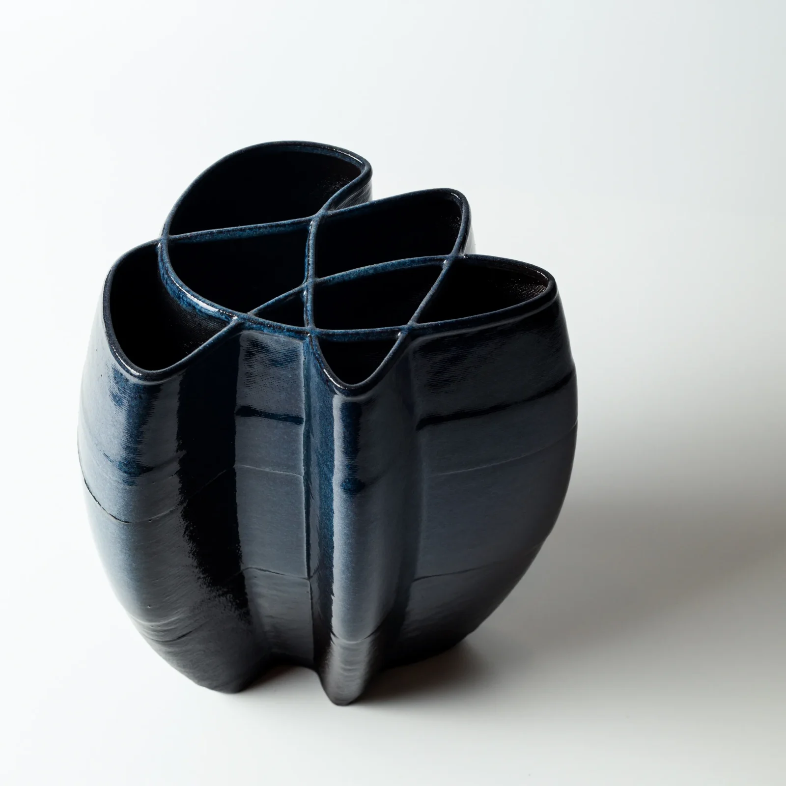 Intersect - 0 0 1 1 - Ceramic Vase 3d Printed — 2