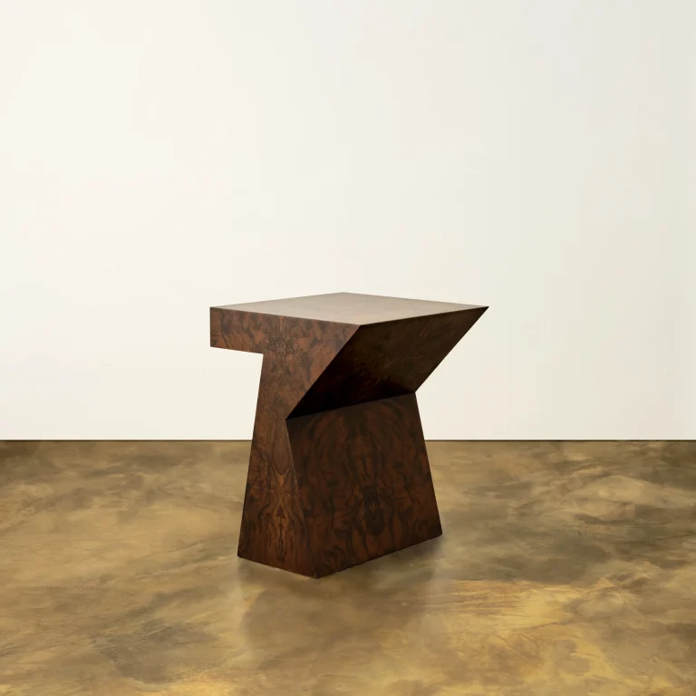 Columbina Side Table in Walnut Burl Veneer — 3