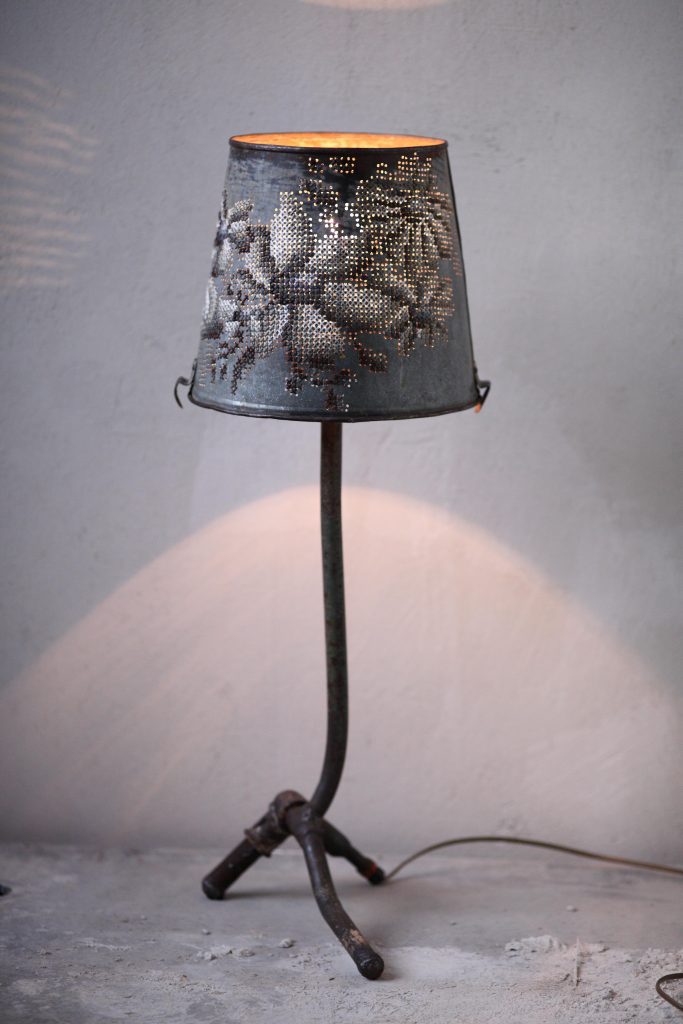 Light Bucket Challenge II Floor Lamp in Metal and Thread — 2