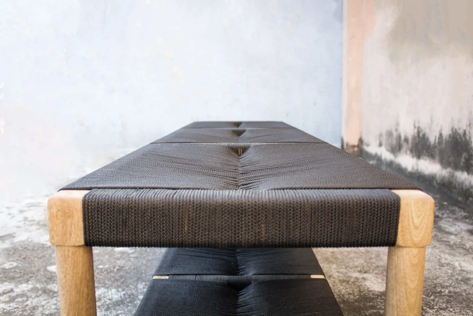Rosa Morada Modern Bench — 6