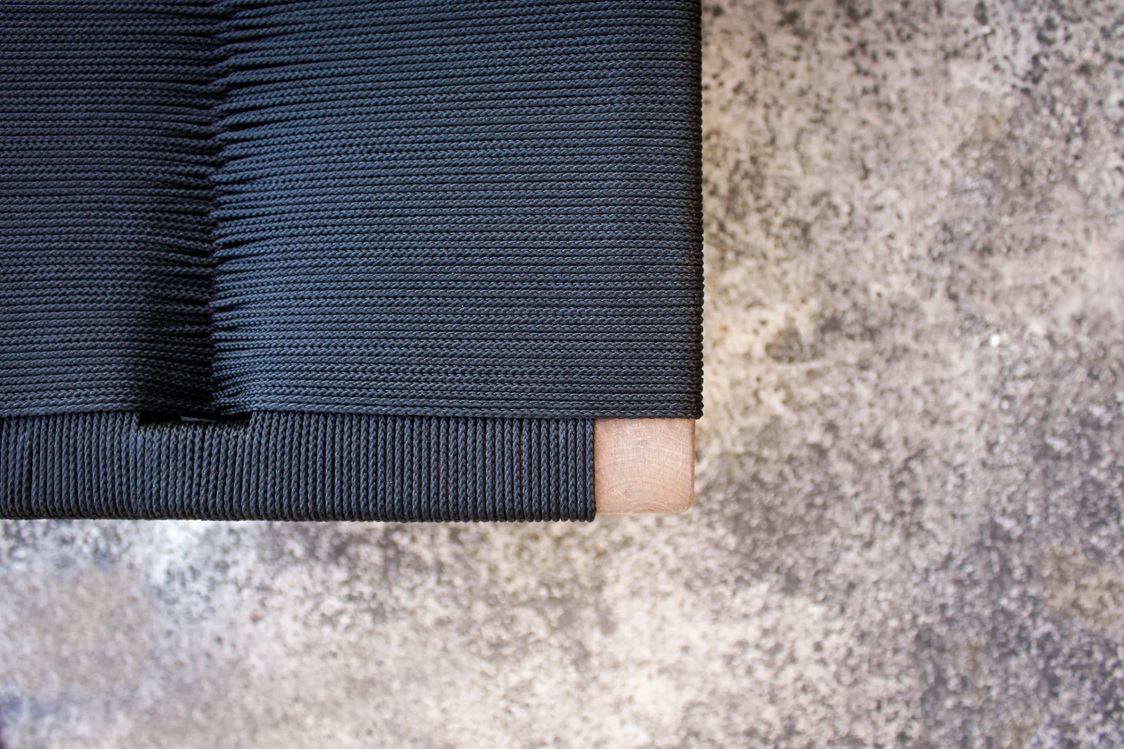 Rosa Morada Modern Bench — 7