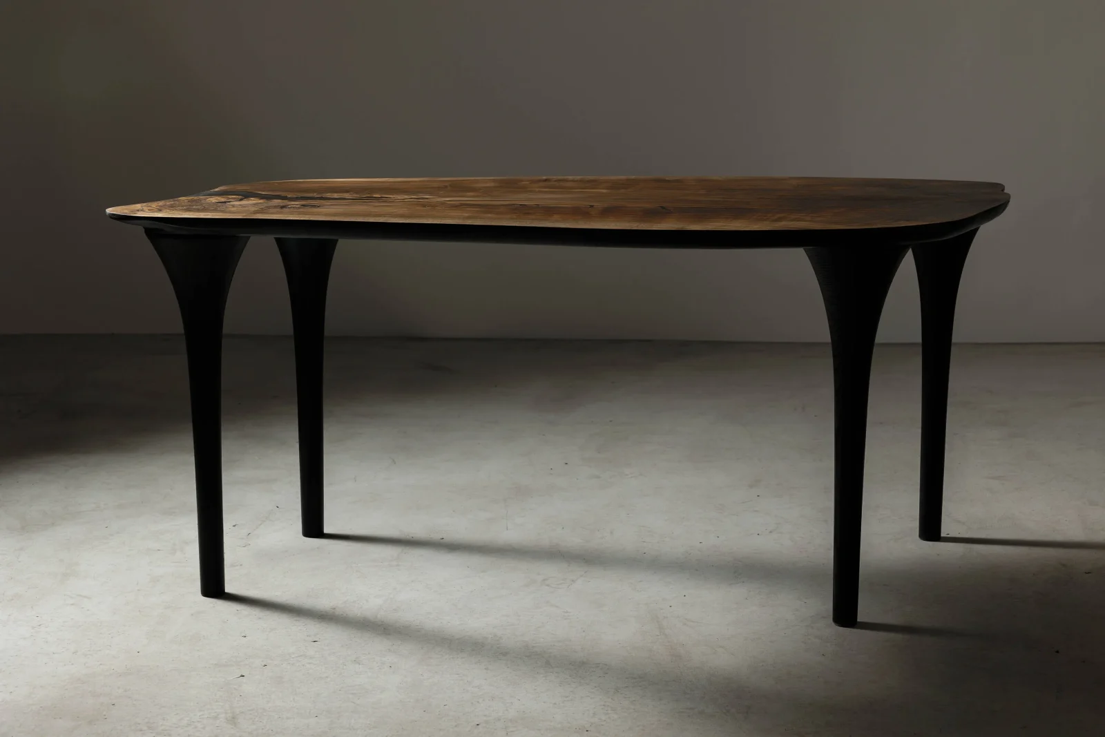 EM212 Dining Table — 1