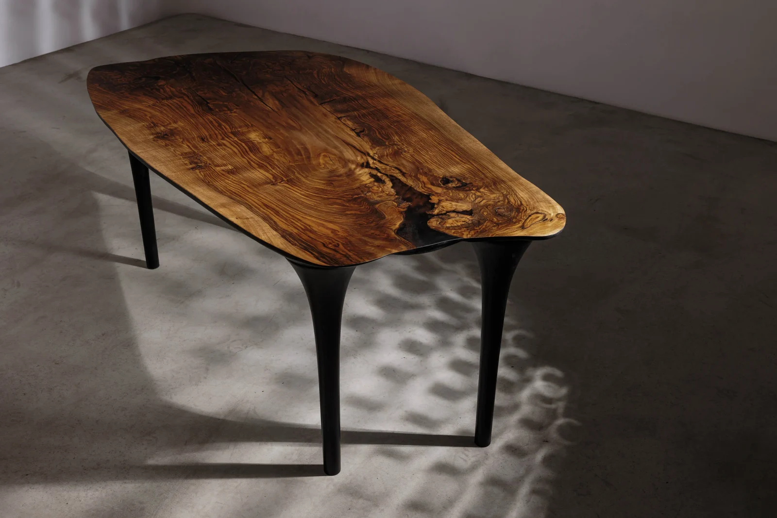 EM212 Dining Table — 8