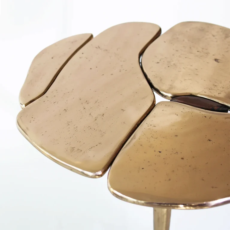 Iris Table — 3