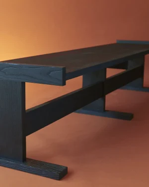 K Y R A | Bench
