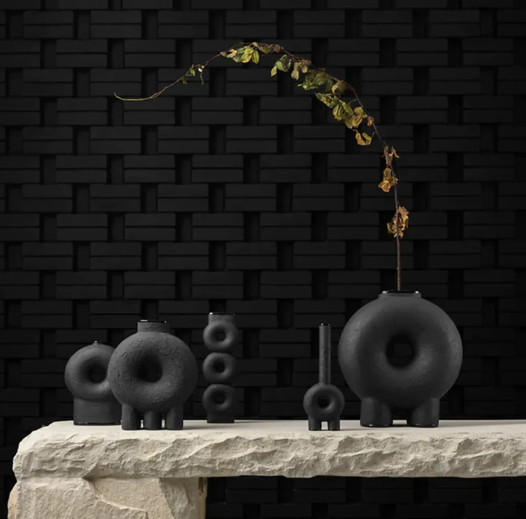 KUMANEC two leg vase — 2