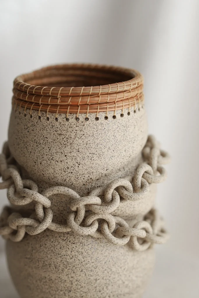 Abrazo Ceramic Vase — 4