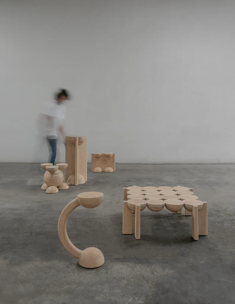 Bleo Auxiliary Side Table — 2