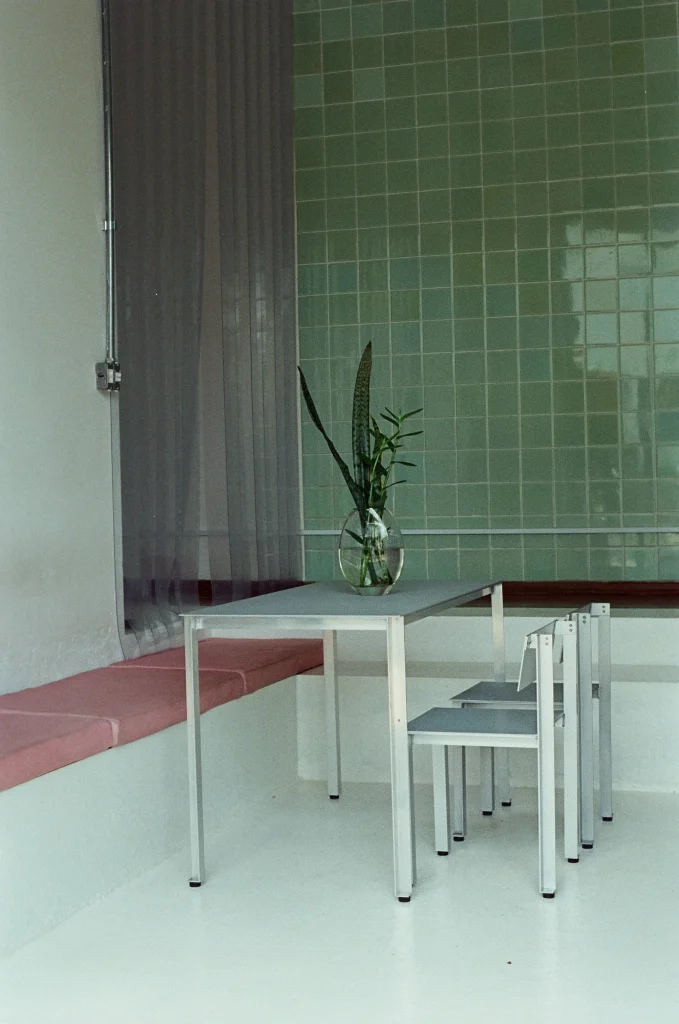 Canto - Aluminum Table / Desk — 4