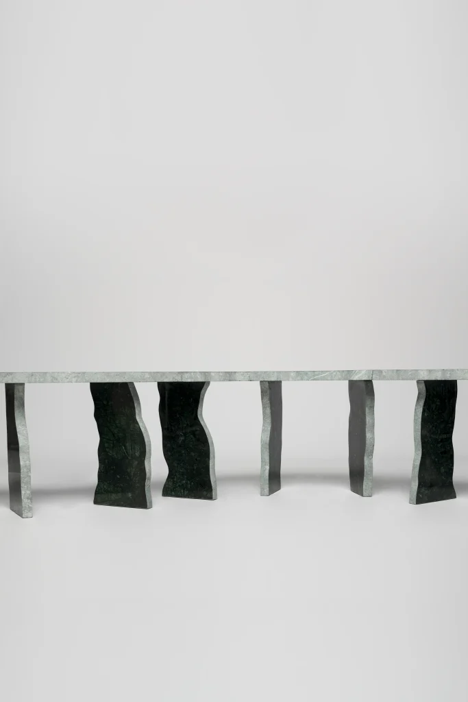 Marbelicious - Curved Green Marble Bench — 3