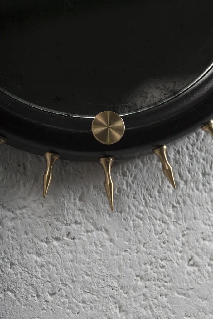 Sitiera_02 - Solid Wood Wall Mirror Bronze Or Stainless Steel Spikes — 6