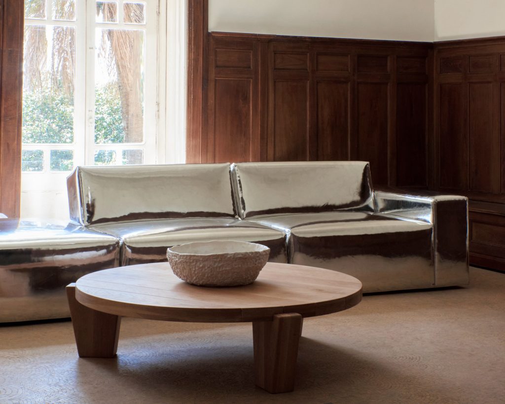 Peniche - Circular Oak Wood Coffee Table — 2