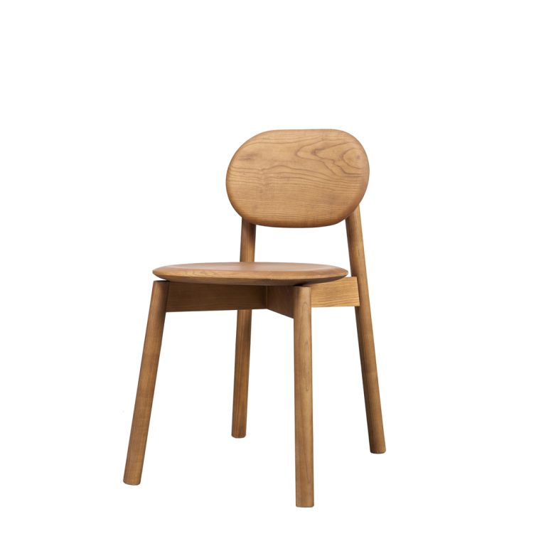 clementine-caurier_rua-cha-minimalist-ash-wood-chairs-brown