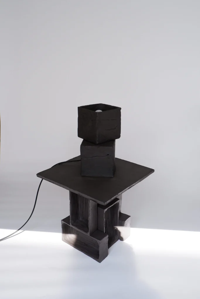 Twist - Black Clay Cubic Table Lamp — 2