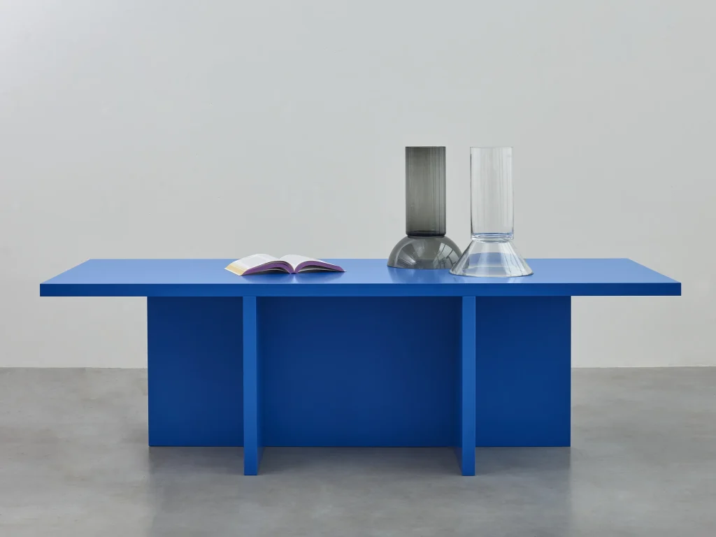 Elio - Lacquered Conference Table — 2
