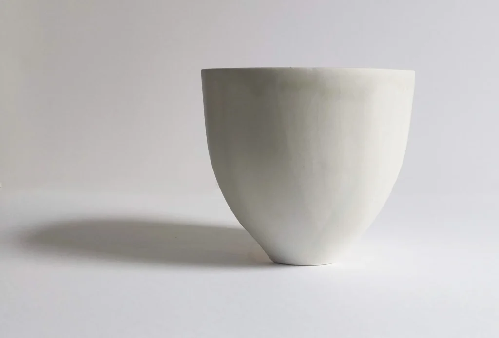 Geta - White Porcelain Pot — 5
