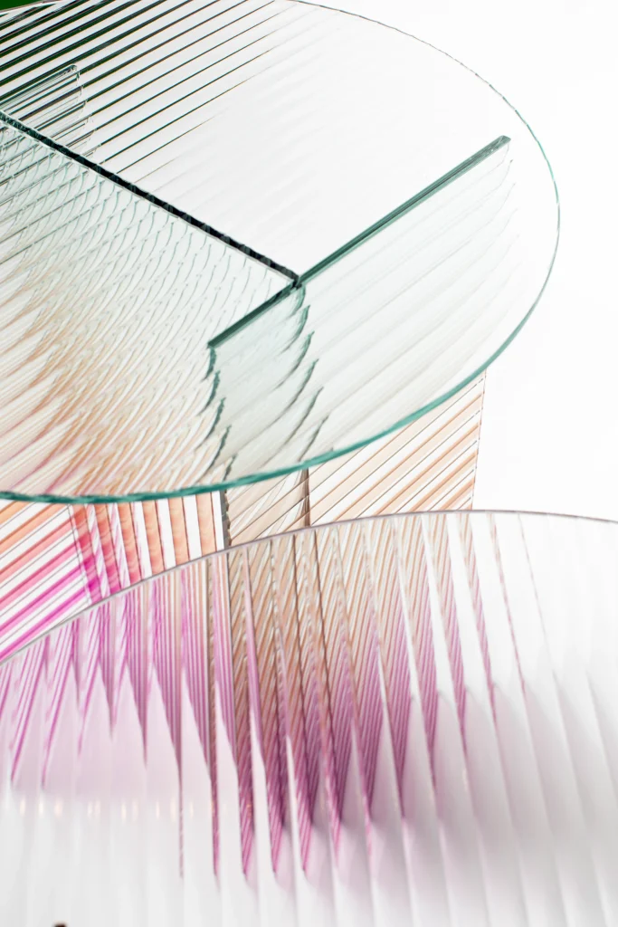Kaila-i - Medium Ribbed Glass Side Table — 4