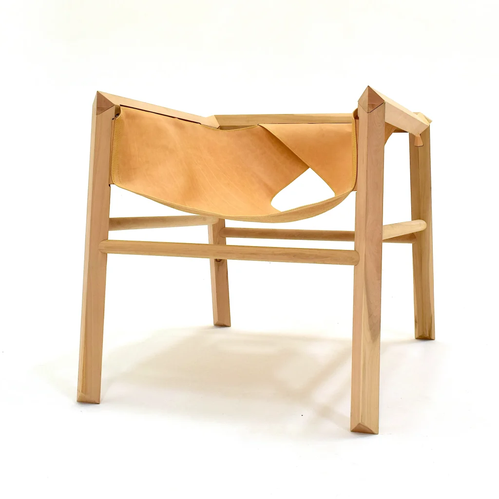 1902 Poltrona - Solid Wood And Leather Lounge Chair — 2