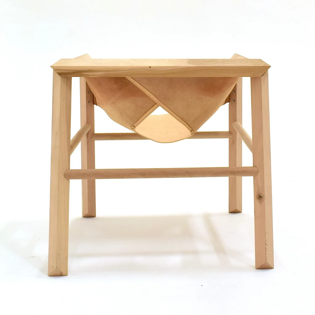 1902 Poltrona - Solid Wood And Leather Lounge Chair — 3