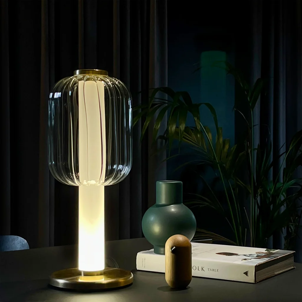 Alma Table Lamp in Brass and Perspex — 5