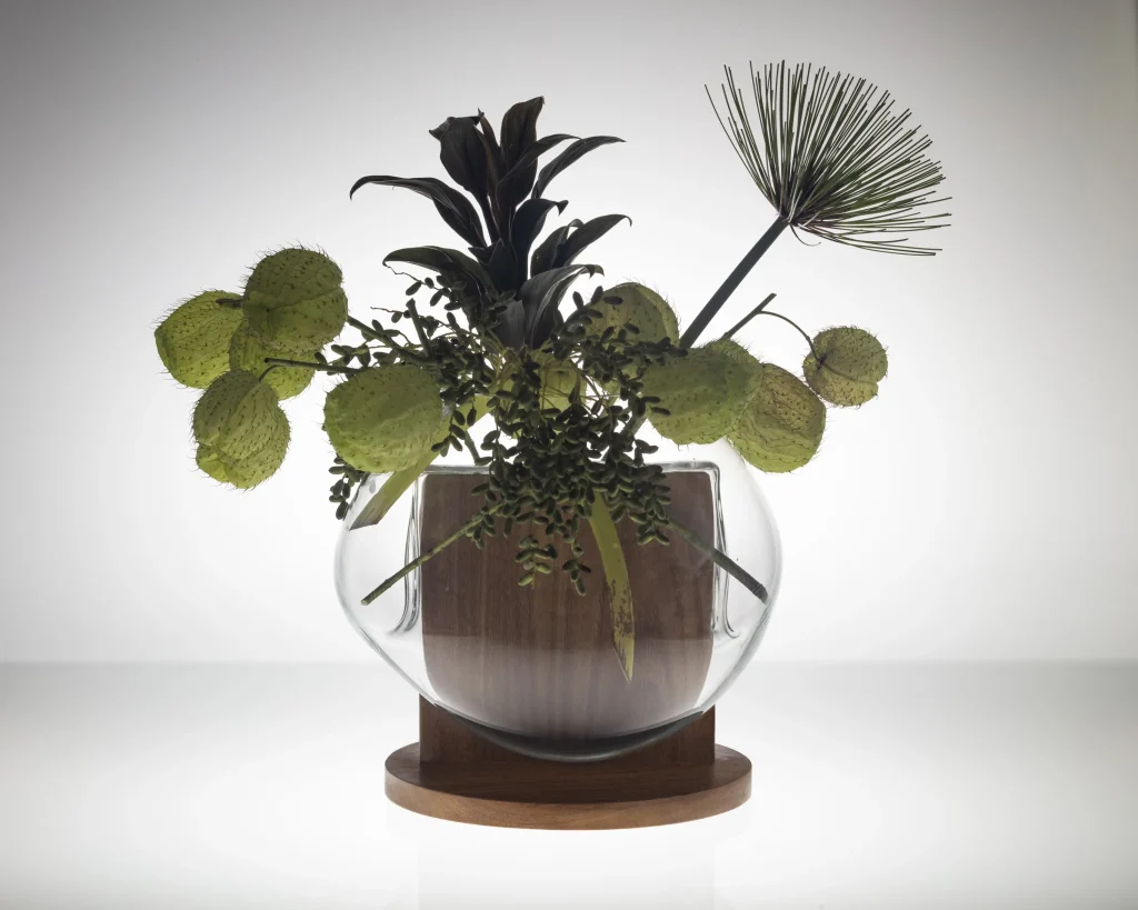 Bauhaus Vase — 2