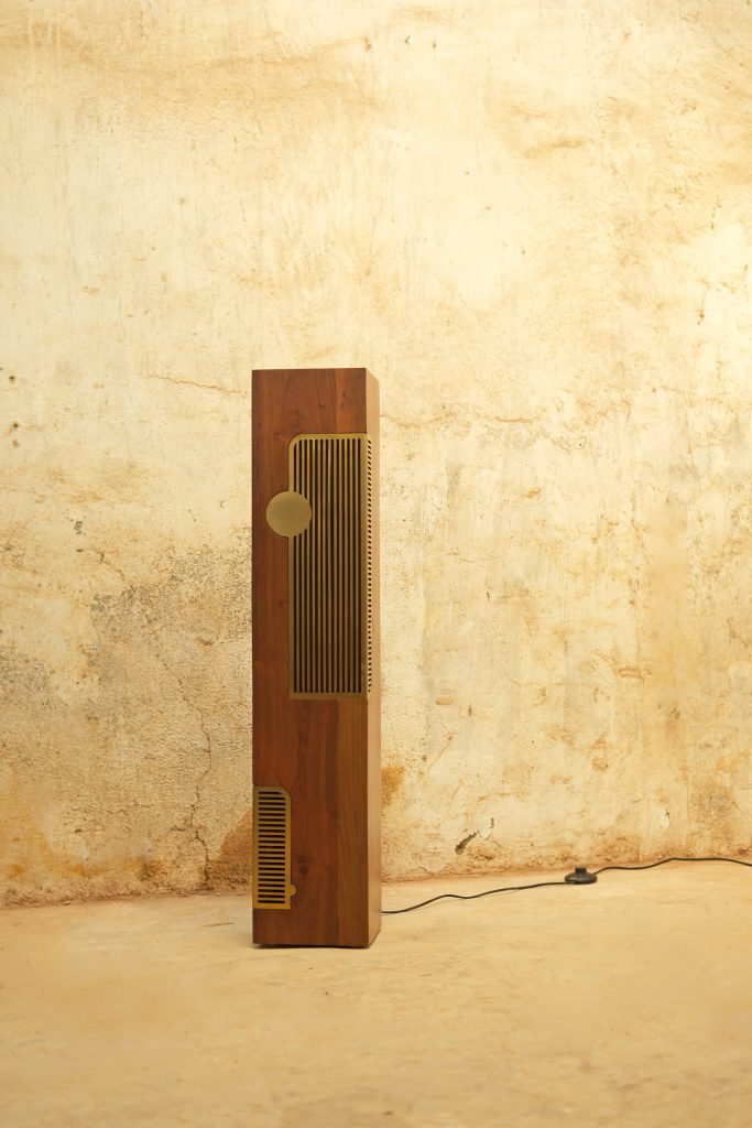 Sārava - Teak Floor Lamp — 4