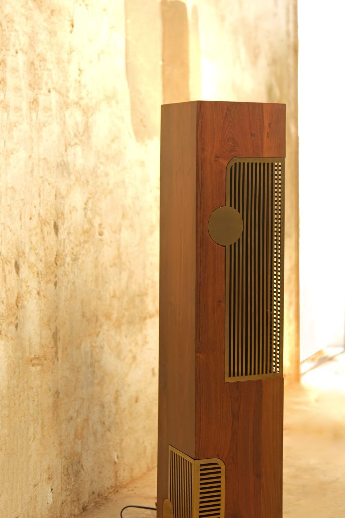 Sārava - Teak Floor Lamp — 2