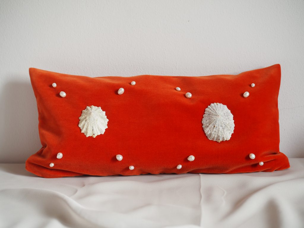 Pearl Shell Velvet Pillow Bon Appetit 013 — 2