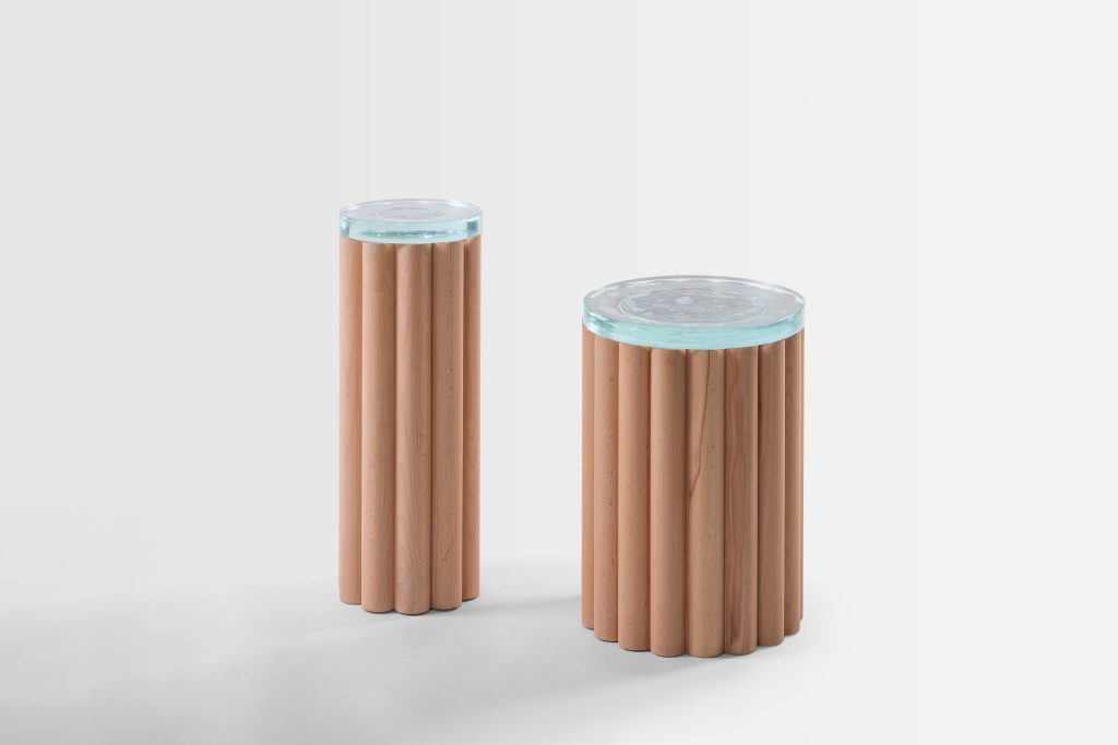 peca-mobiliario_loto-side-table-tall-beech-wood