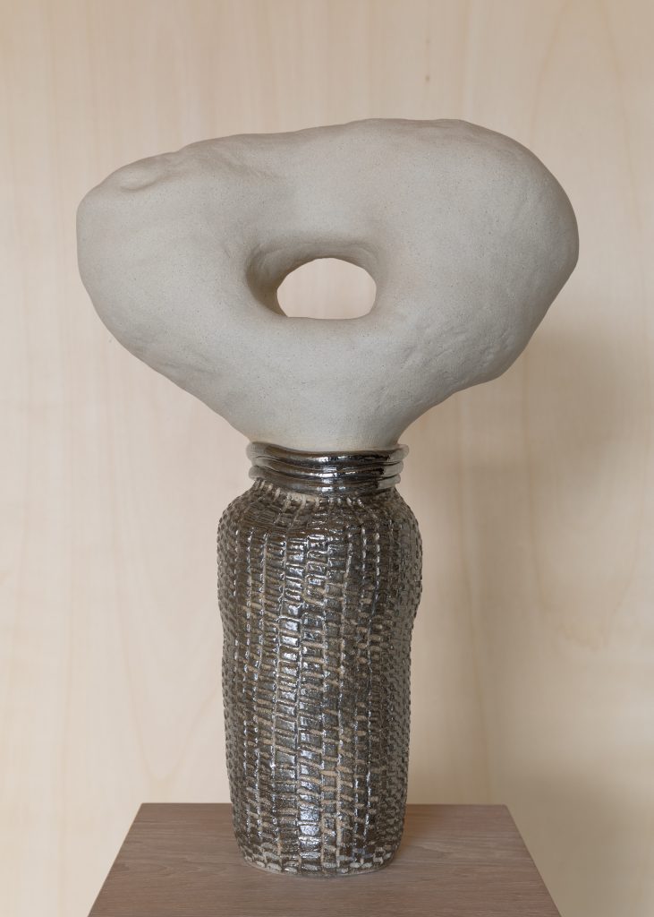 egle-simkus_transhuman-collection-tr-oa6-stoneware-sculpture_4