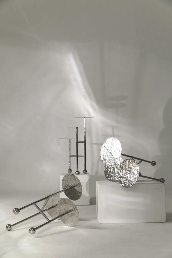 Liquid Table Stainless Steel — 7