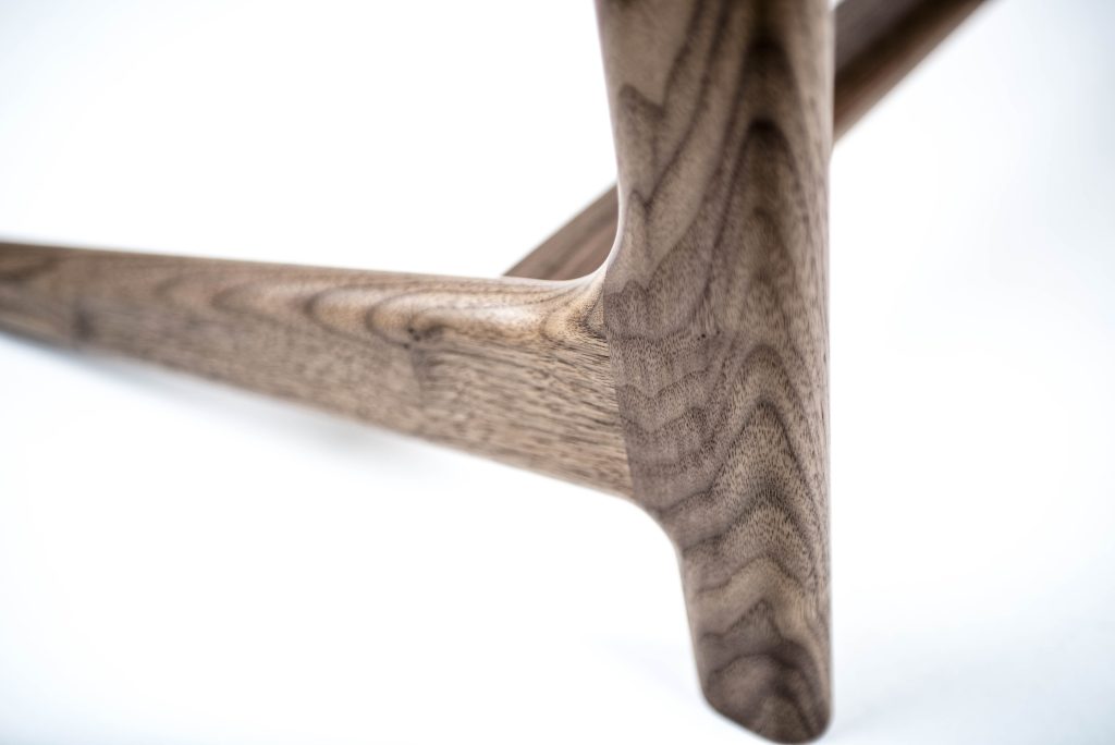Rian Cantilever Bench — 11